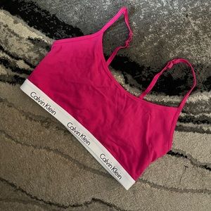Calvin Klein Sports Bra